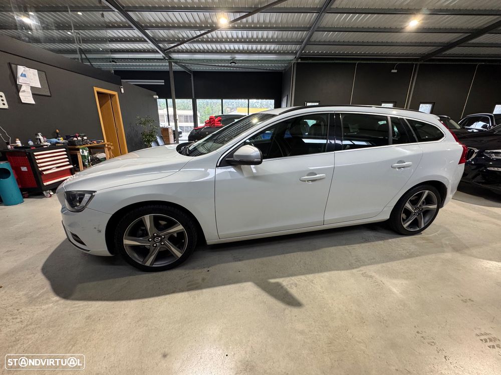 Volvo V60 1.6 D2 Drive R-Design Start/Stop - 6