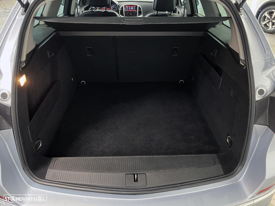 Opel Astra Sports Tourer 1.6 CDTi Cosmo S/S - 24