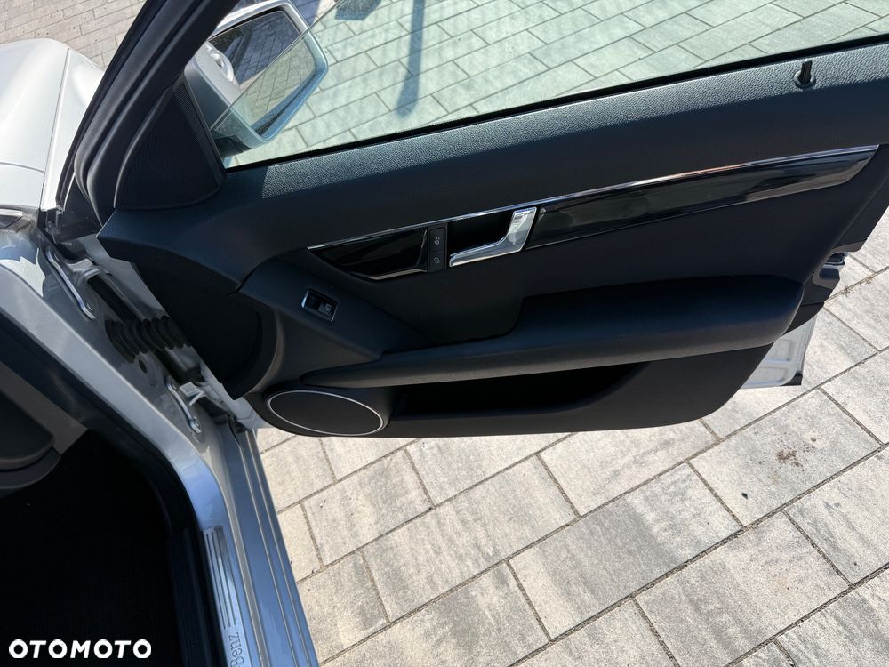 Mercedes-Benz Klasa C - 30