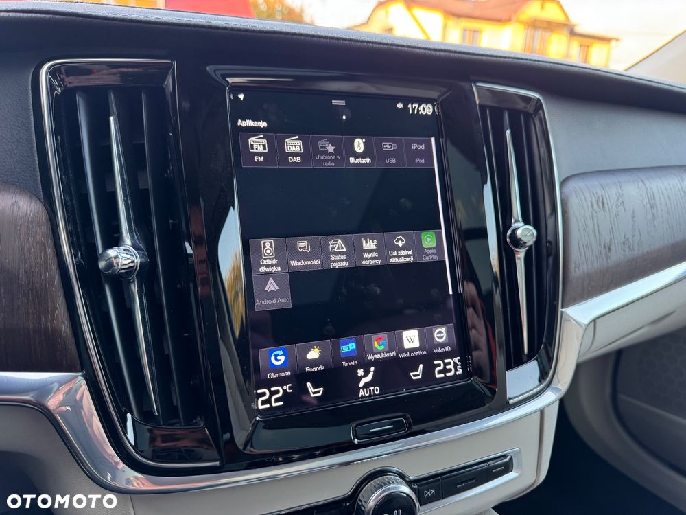 Volvo V90 T8 Twin Engine AWD Geartronic Inscription - 31