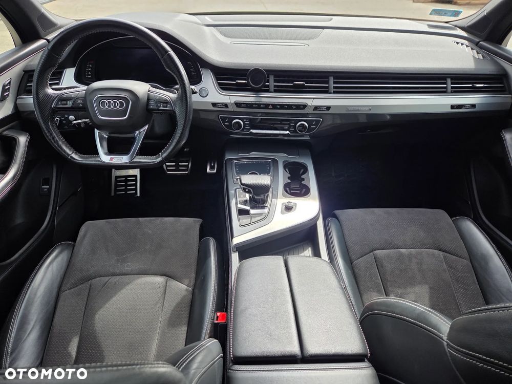 Audi Q7 - 13