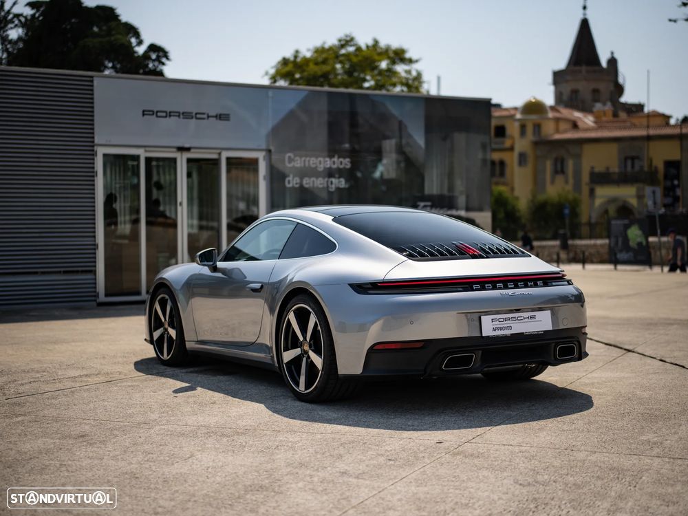 Porsche 911 (992) Carrera - 9