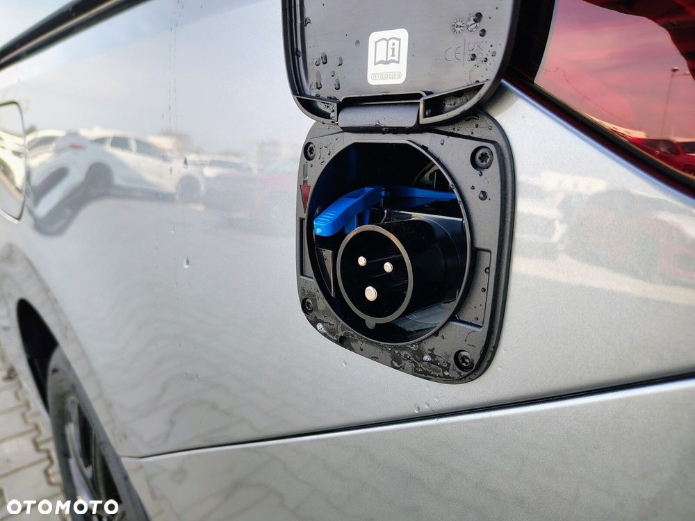 Volkswagen california Nowa California Beach silnik: 2,0 l TDI SCR 150 KM / skrzynia biegów: 7-biegowa DSG rozstaw osi: 3124 mm - 14