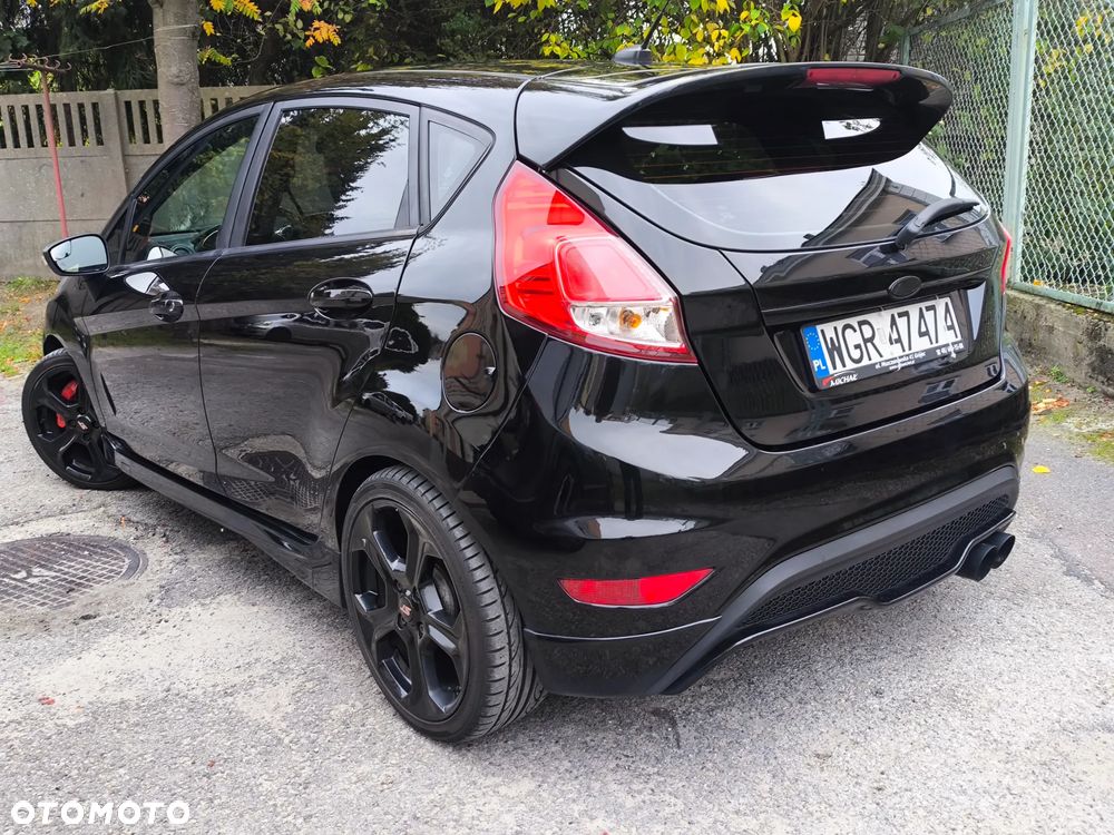 Ford Fiesta - 8