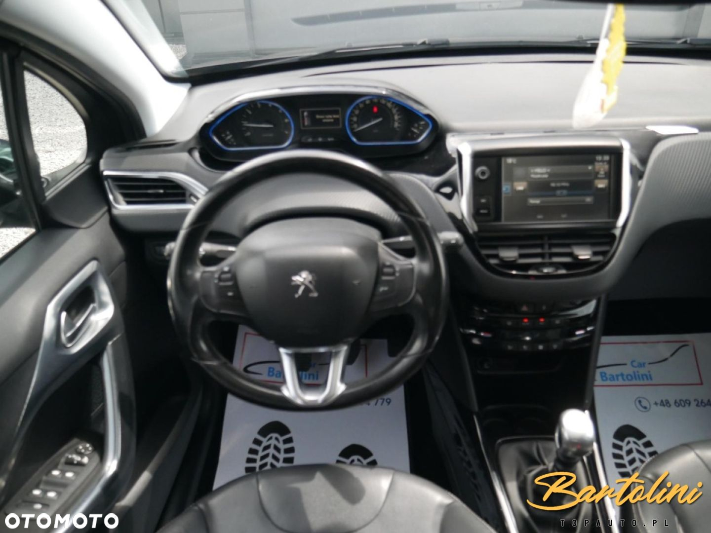 Peugeot 2008 - 8