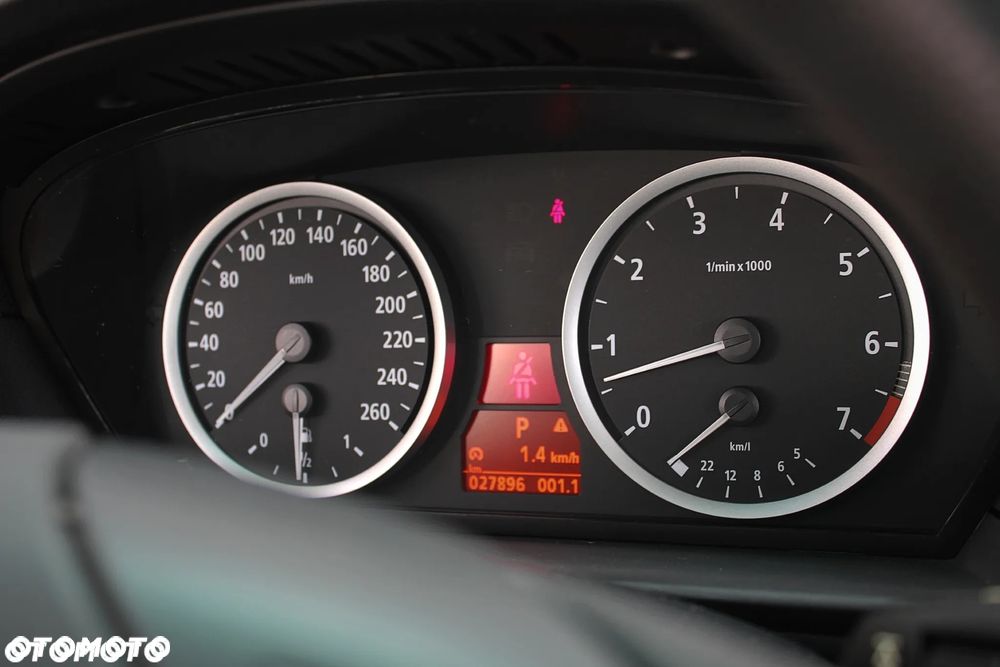 BMW Seria 5 - 21