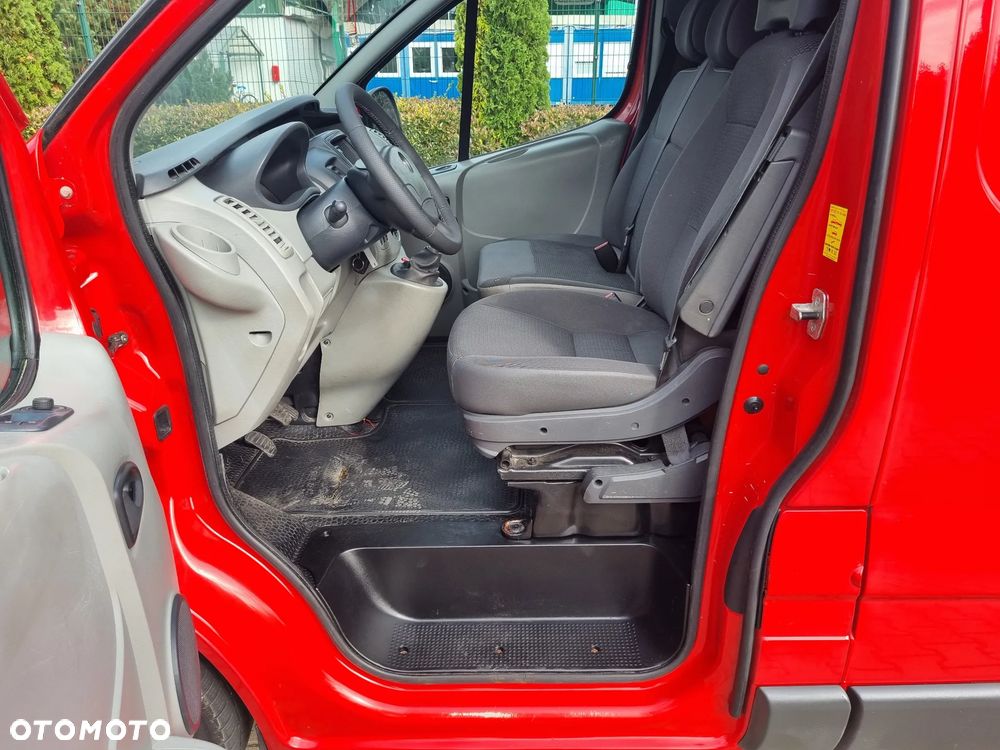 Opel vivaro long - 9