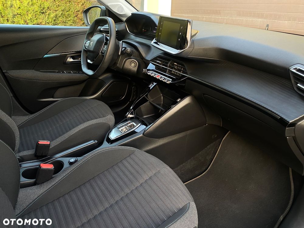 Peugeot 208 PureTech 100 EAT8 Active - 16