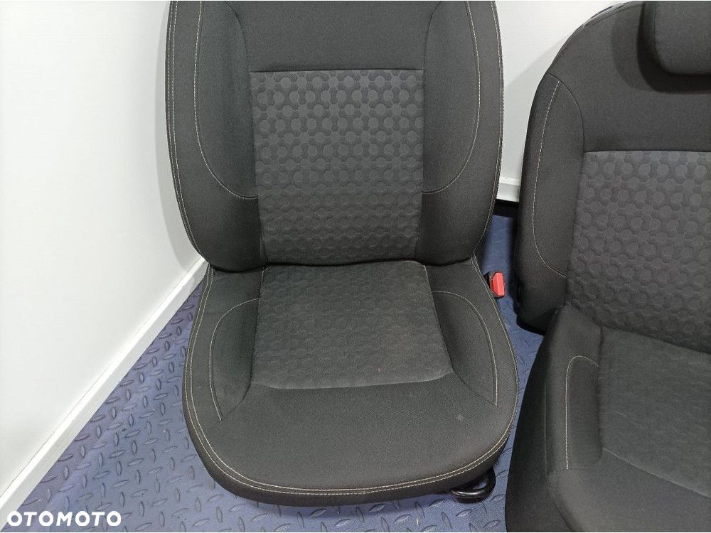 DACIA SANDERO II FOTELE KANAPA SIEDZISKO OPARCIE KOMPLET EU - 5