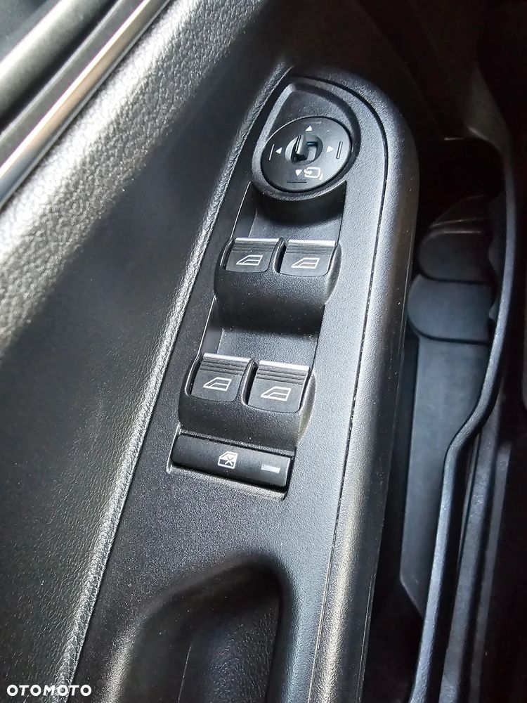 Ford B-MAX 1.4 SYNC Edition - 17