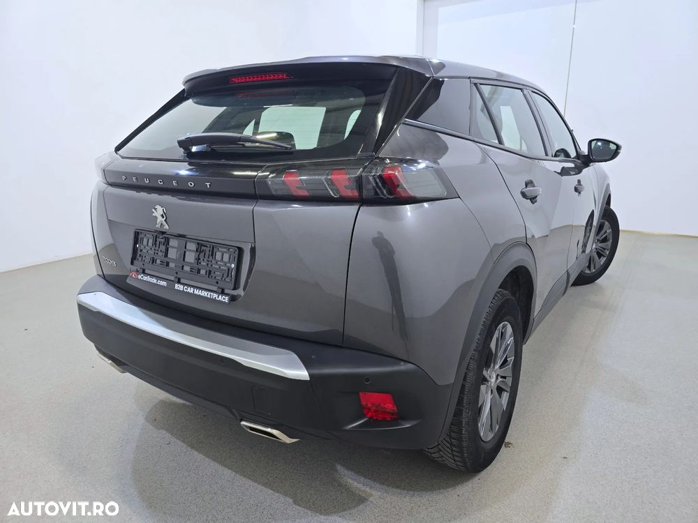 Peugeot 2008 PureTech 130 EAT8 Active - 3
