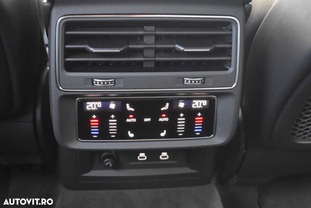 Audi Q7 55 TFSI quattro Tiptronic MHEV S Line - 28