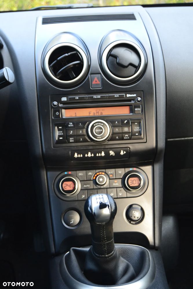 Nissan Qashqai 1.6 Visia - 32