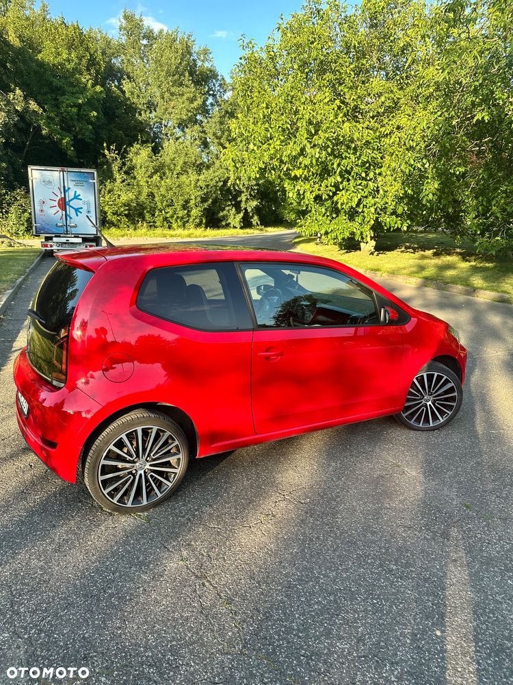 Volkswagen up! 1.0 TSI high - 6