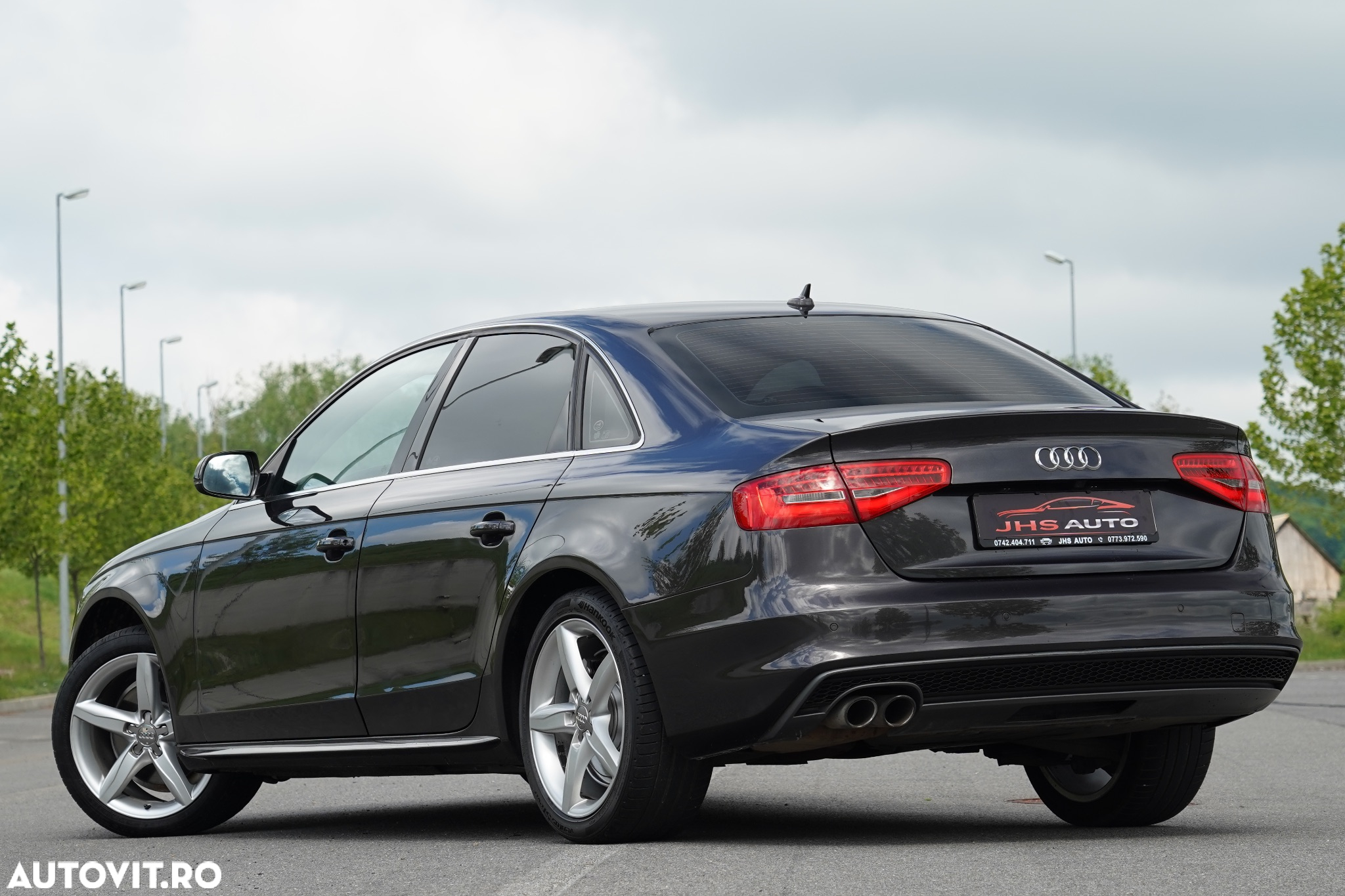 Audi A4 2.0 TDI DPF clean diesel multitronic S line Sportpaket - 4