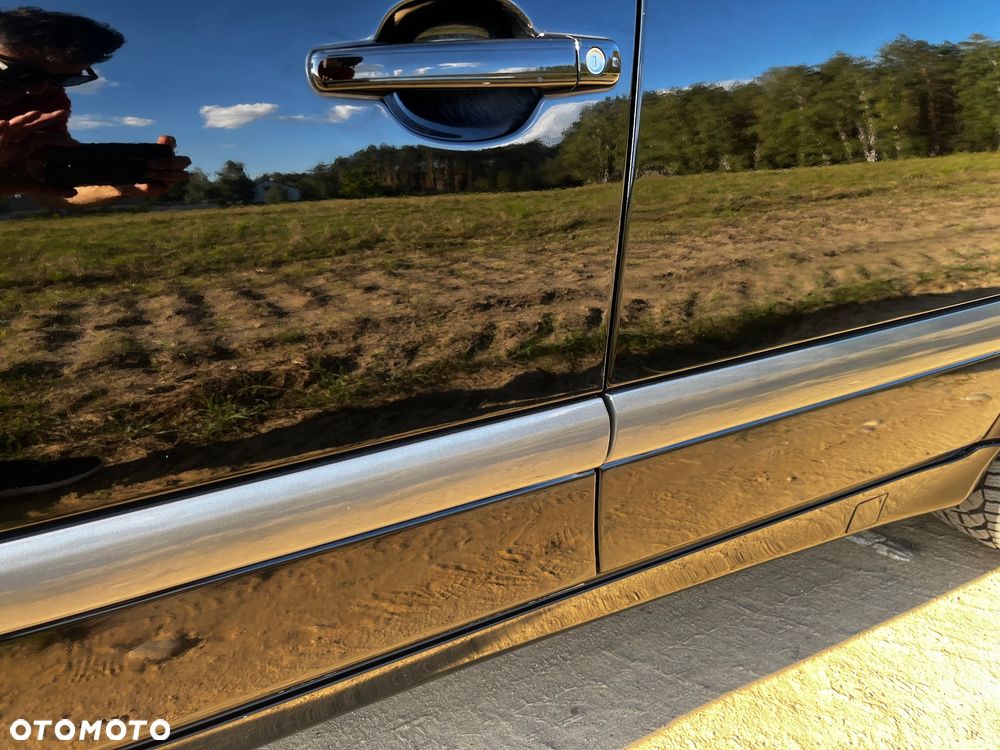 Mercedes-Benz Klasa E 200 T Classic - 34