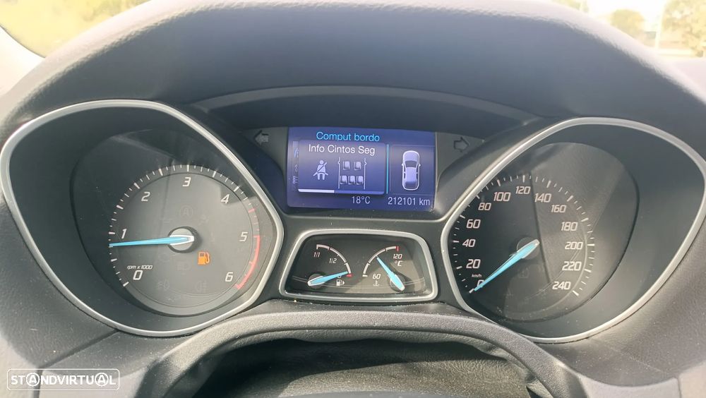 Ford Focus SW 1.6 TDCi Titanium - 11