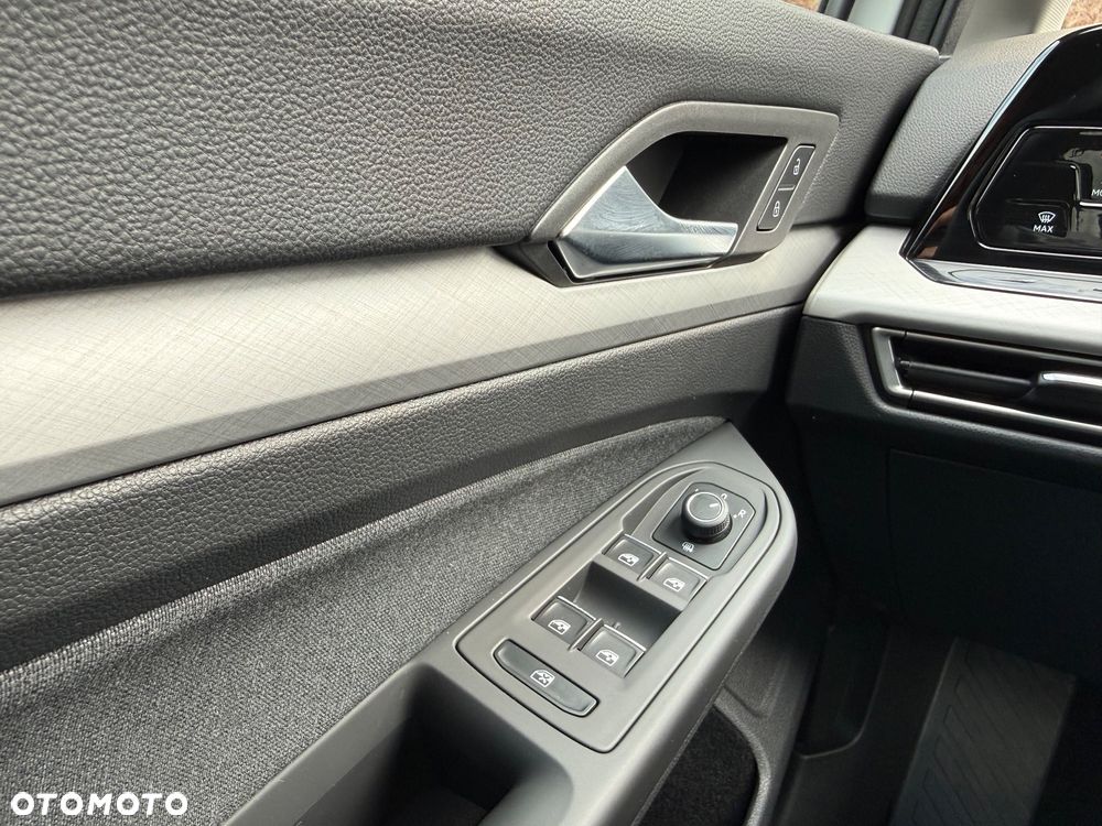 Volkswagen Golf - 21