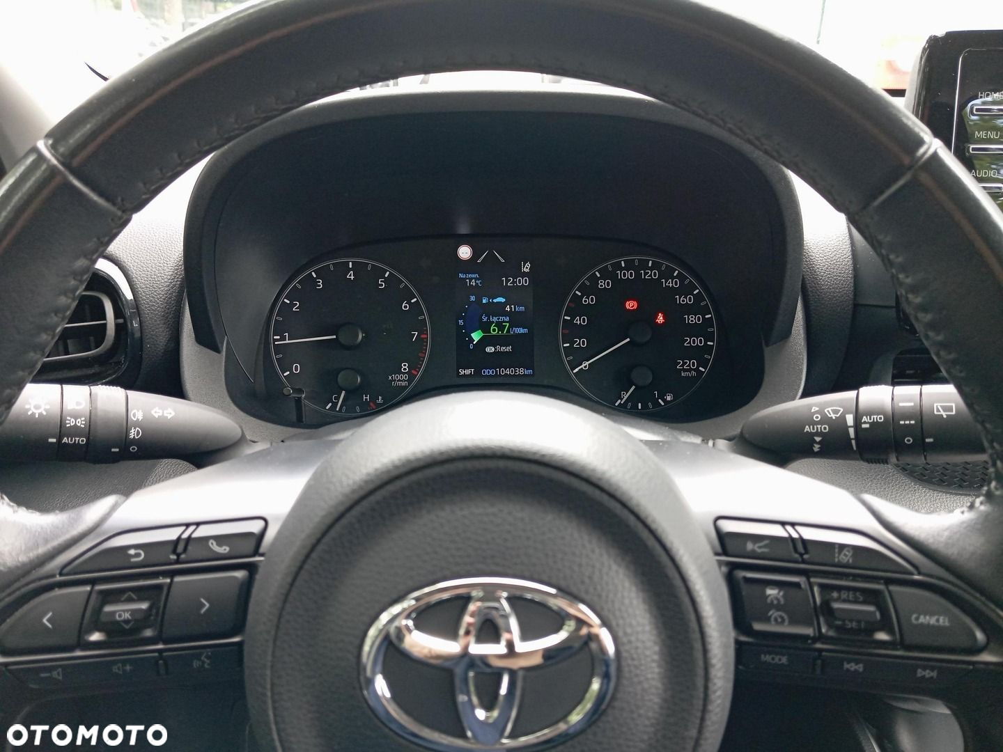 Toyota Yaris - 14
