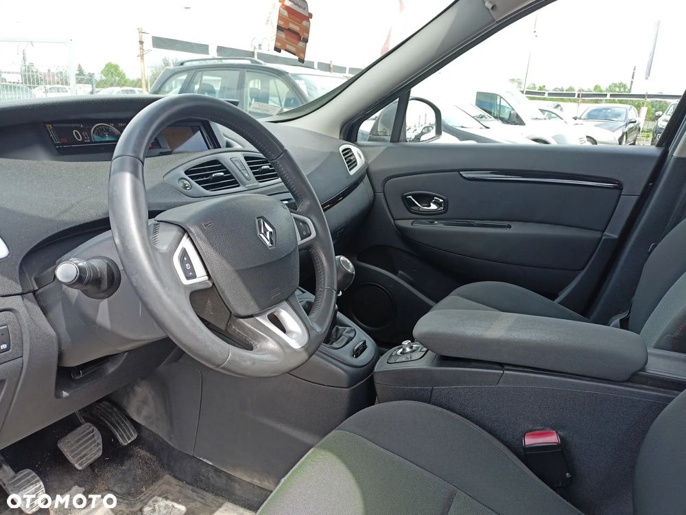Renault Scenic - 8