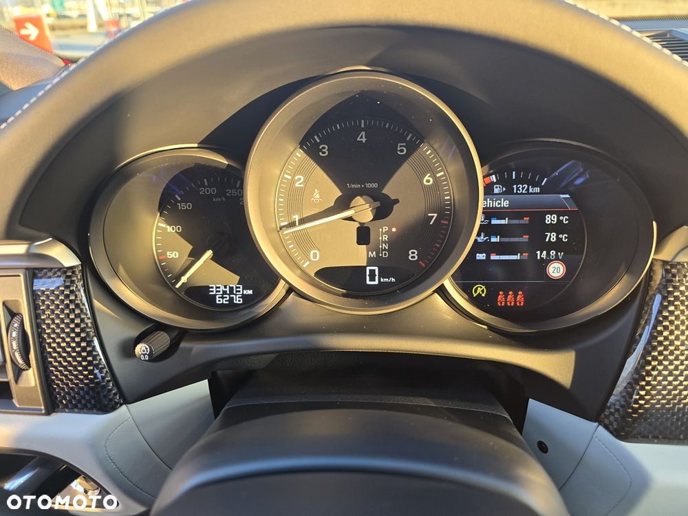Porsche Macan T - 29