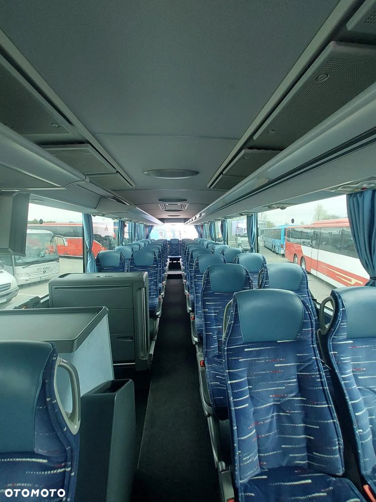 Mercedes-Benz Tourismo RHD 17 - 12