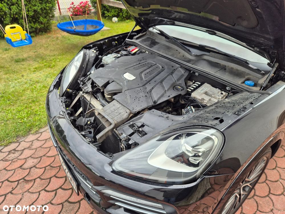 Porsche Cayenne Platinum Edition - 14