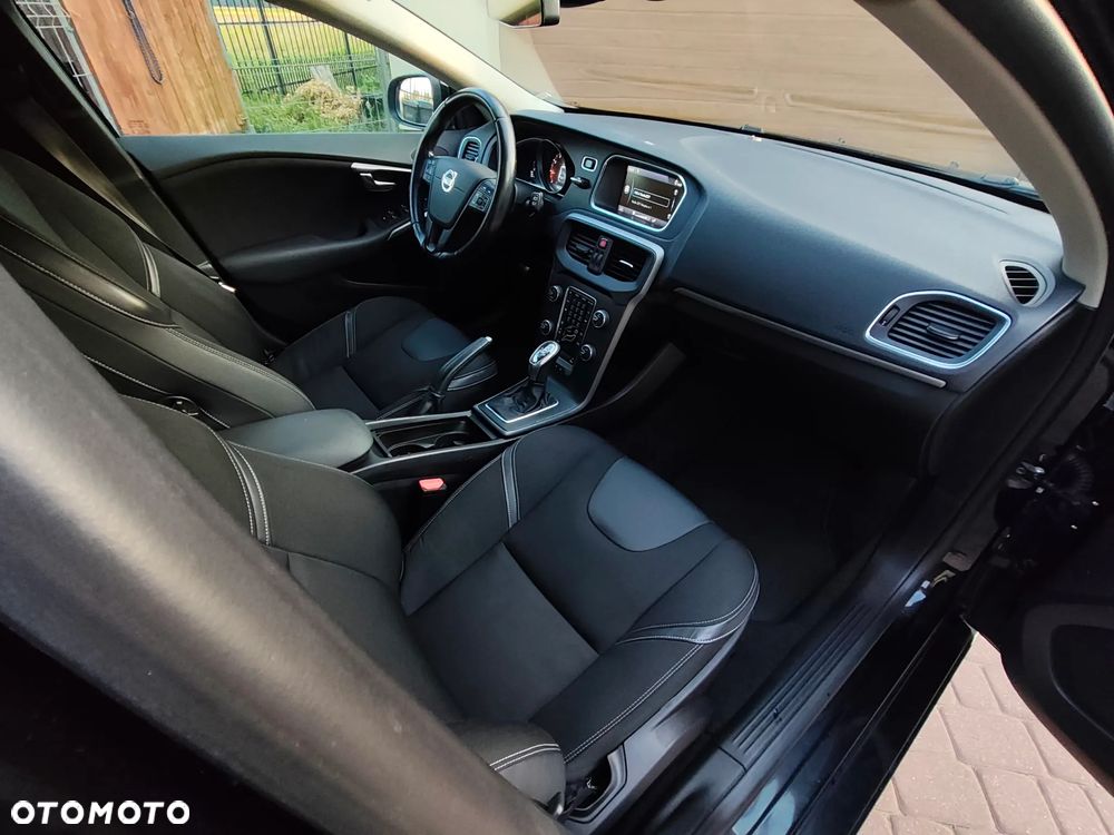 Volvo V40 T4 Kinetic - 6