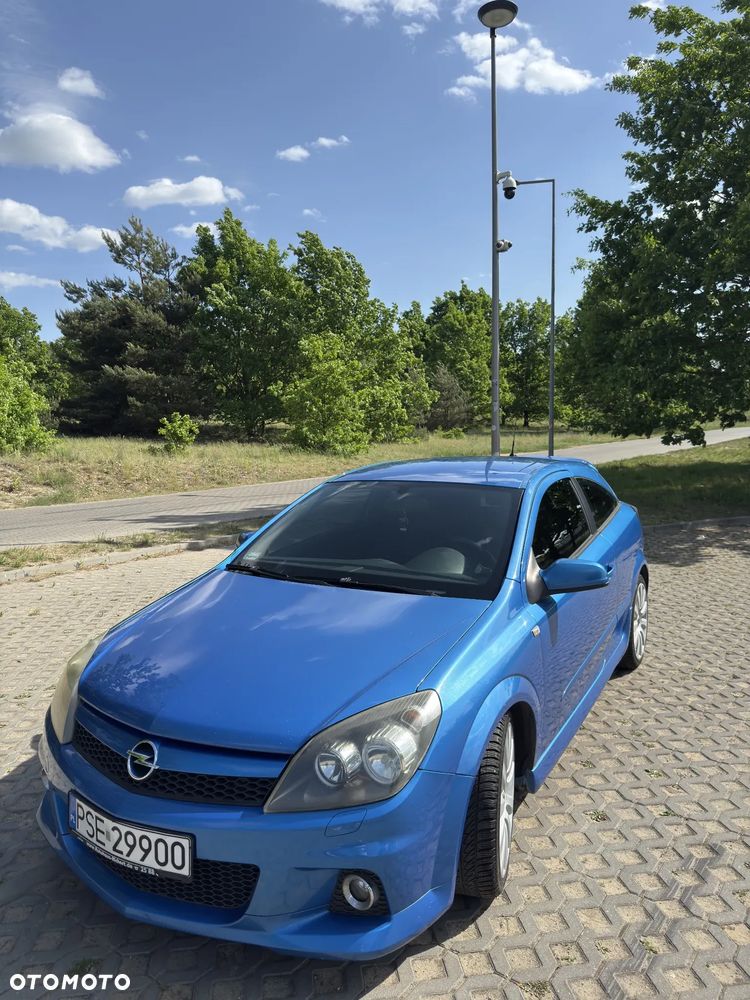 Opel Astra 2.0 T OPC - 2