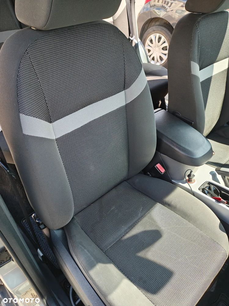 Ford Kuga 2.0 TDCi Trend - 16