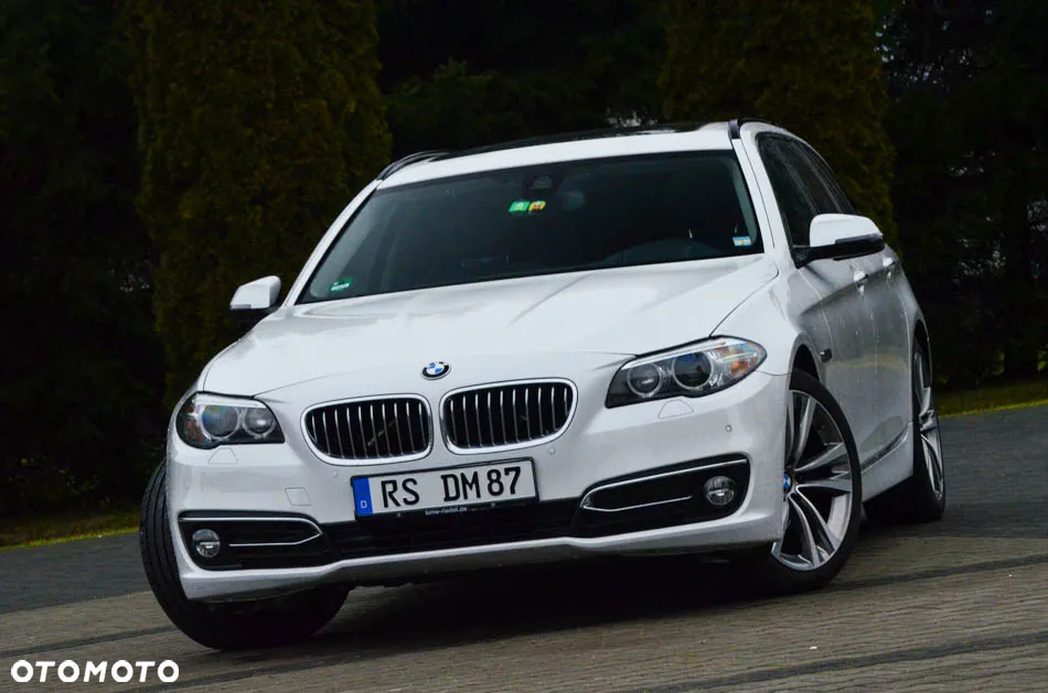 BMW Seria 5 520d Touring Luxury Line - 11