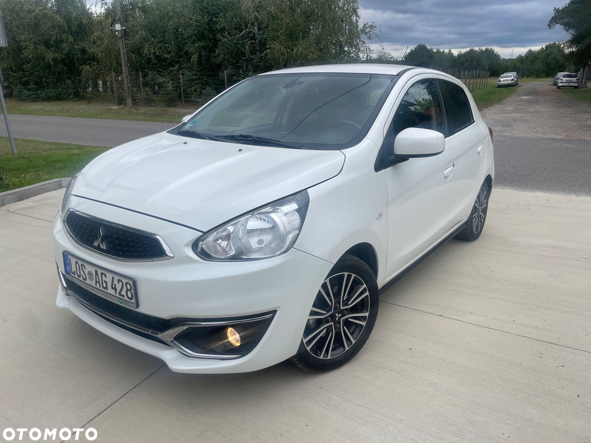Mitsubishi Space Star 1.2 AS&G Invite CVT - 1