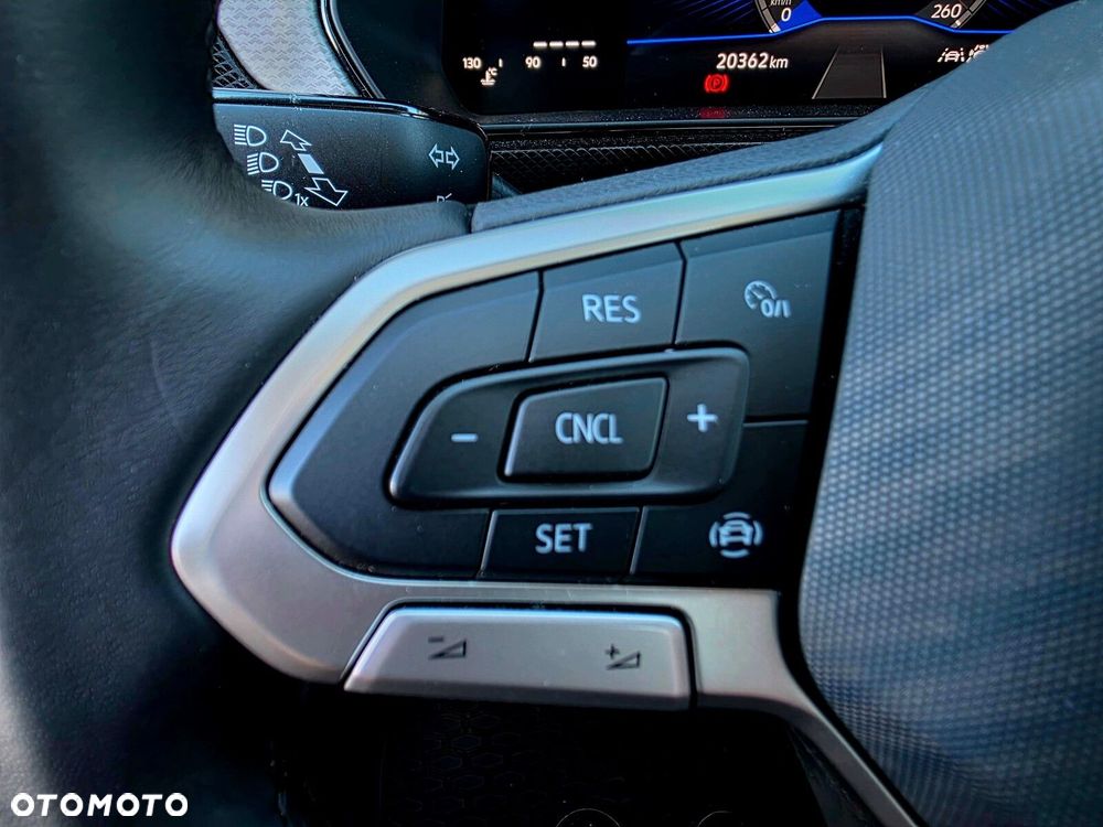 Volkswagen T-Cross - 13
