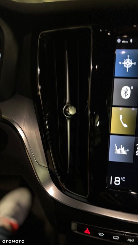 Volvo V60 B4 D Momentum Pro - 14