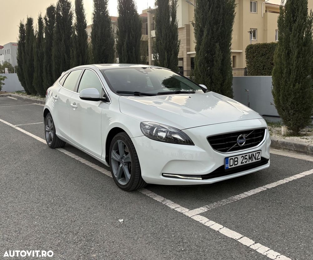 Volvo V40 D3 Geartronic - 1