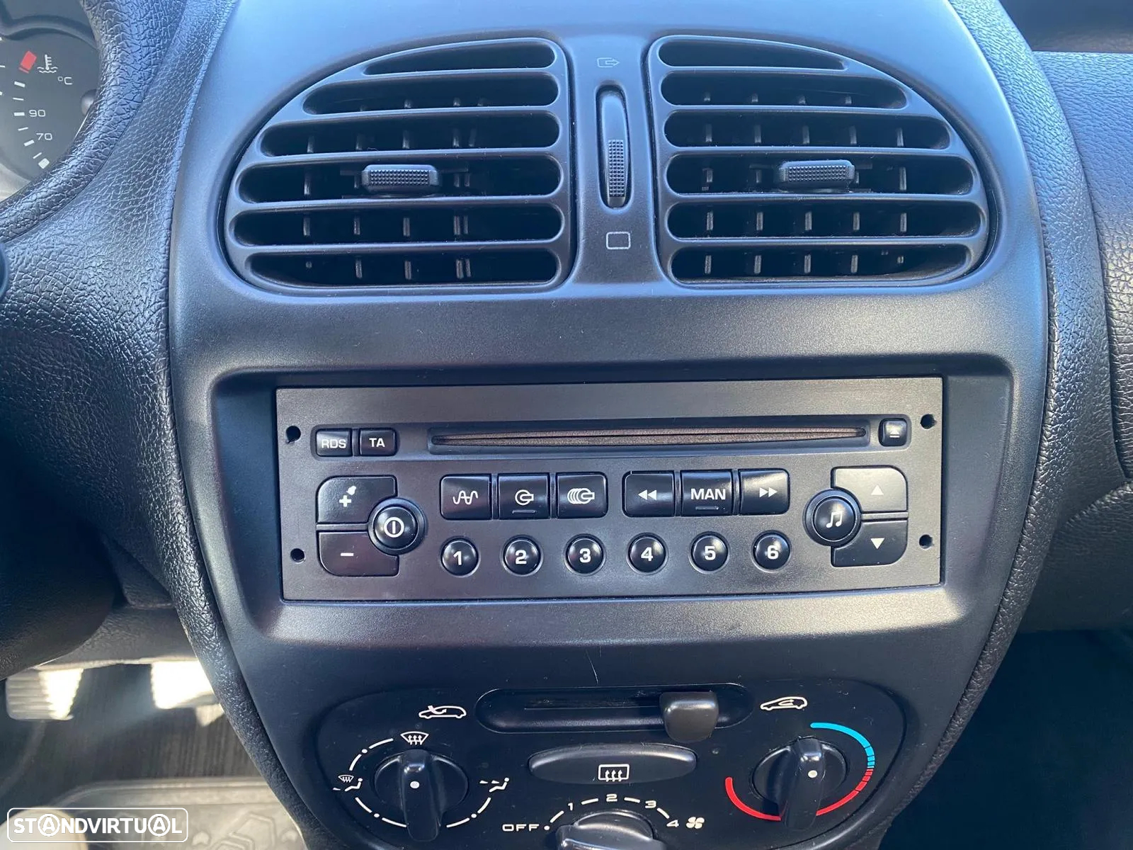 Peugeot 206 - 18