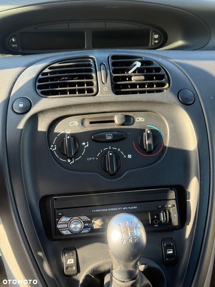 Citroën Xsara Picasso 1.6 16V Impress - 8