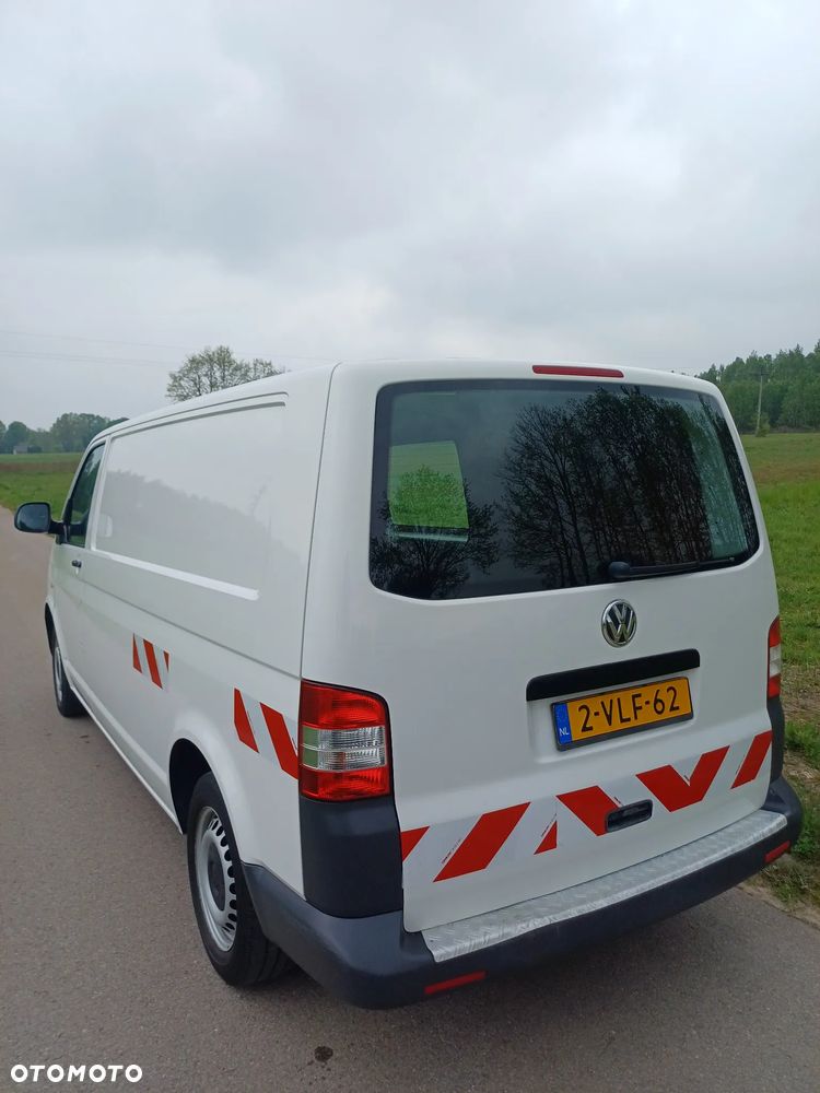 Volkswagen Transporter - 9