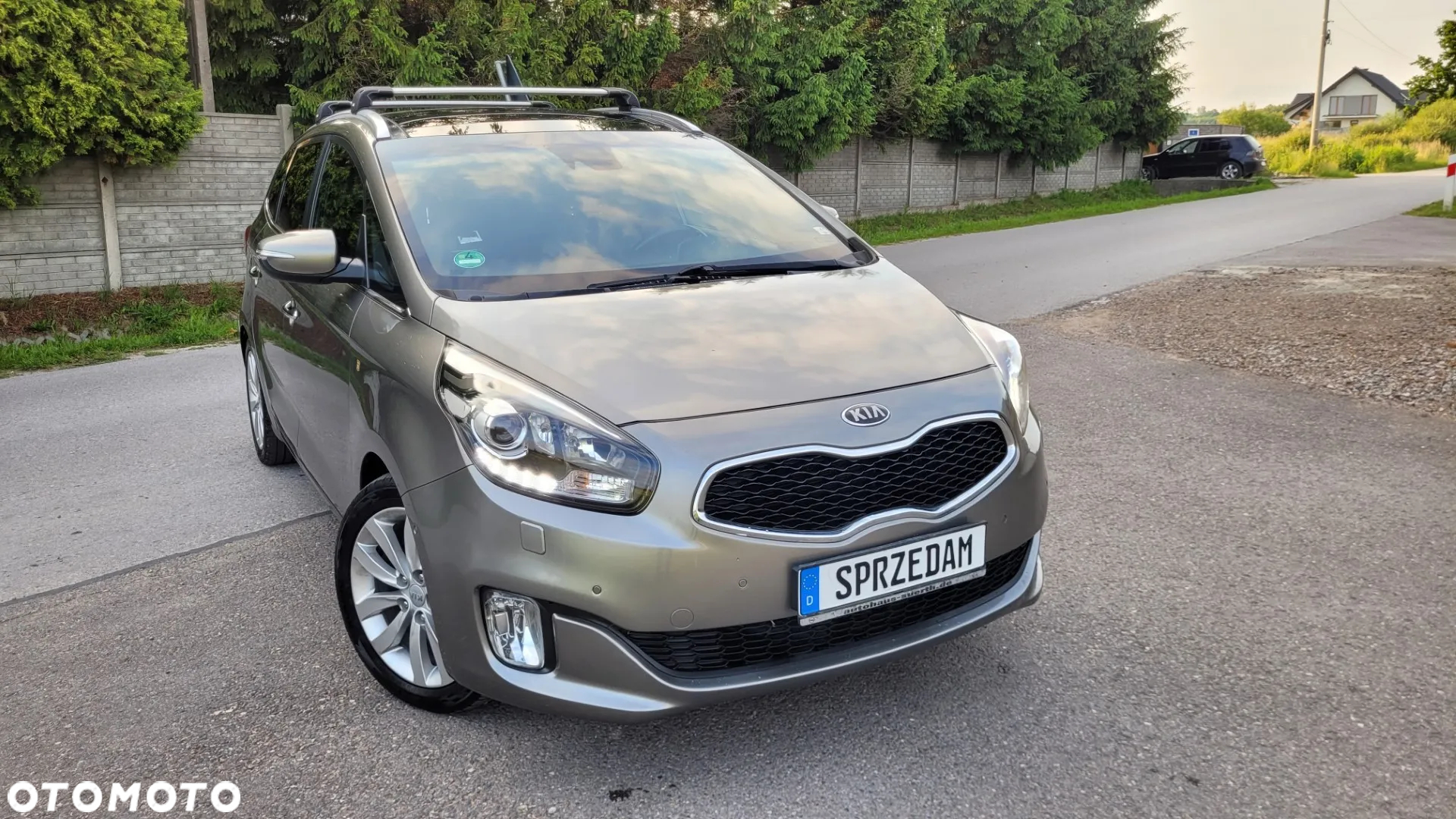 Kia Carens 1.7 CRDi XL 7os - 10