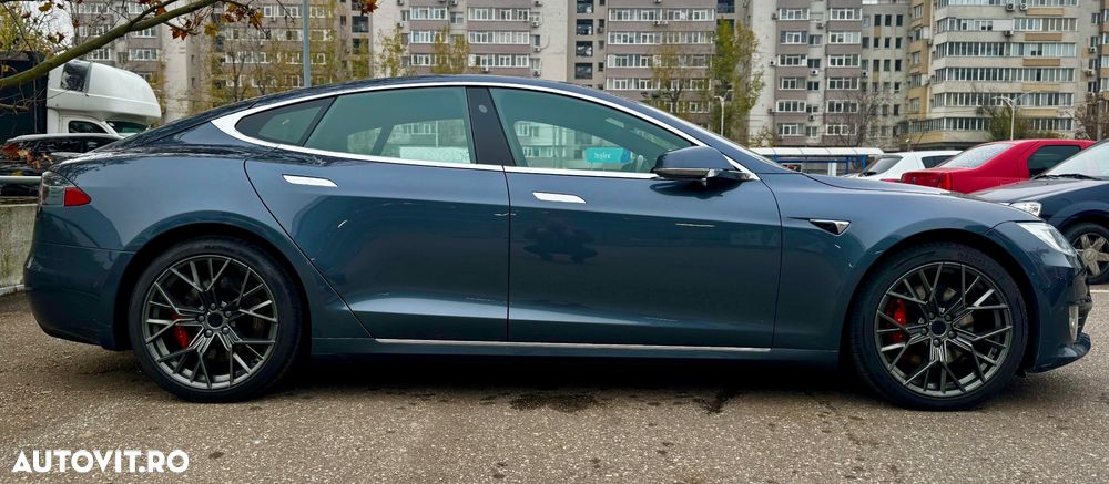 Tesla Model S Ludicrous Performance - 7