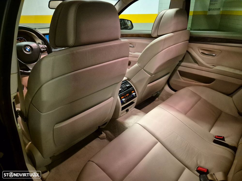 BMW 525 d Line Luxury Auto - 35