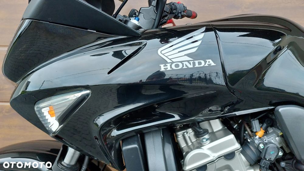 Honda CBF - 10