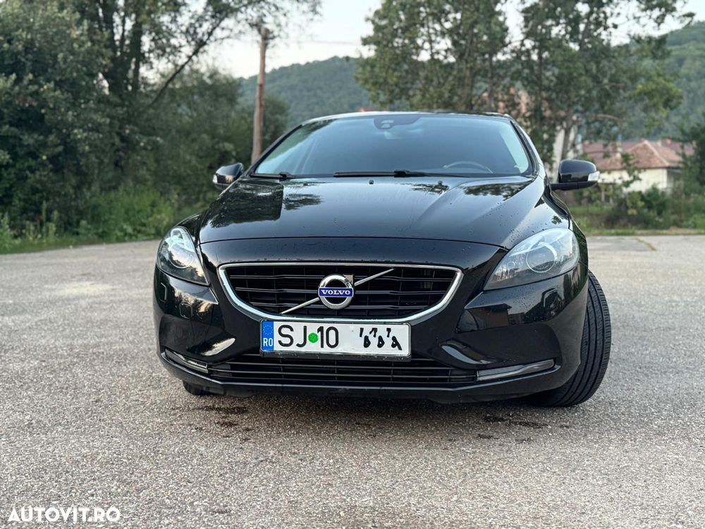 Volvo V40 T2 Momentum - 3