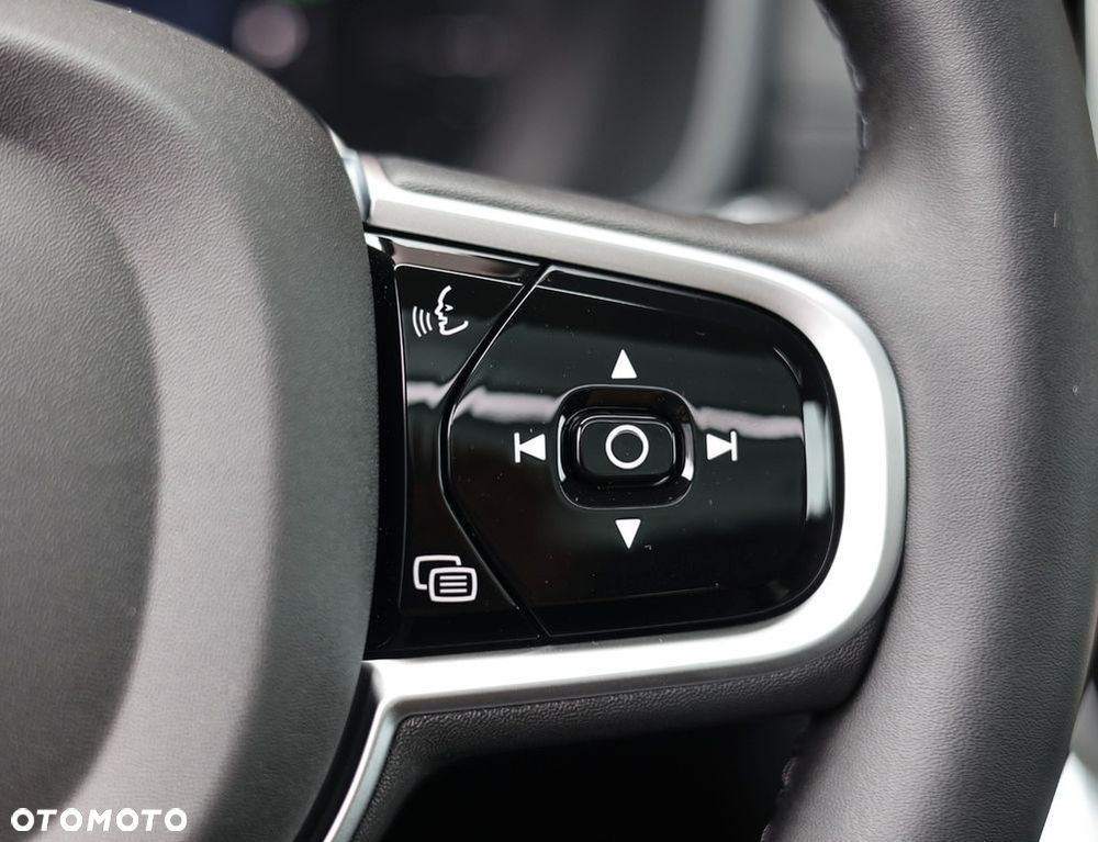 Volvo XC 90 T8 AWD Plug-In Hybrid Ultra Dark 7os - 12