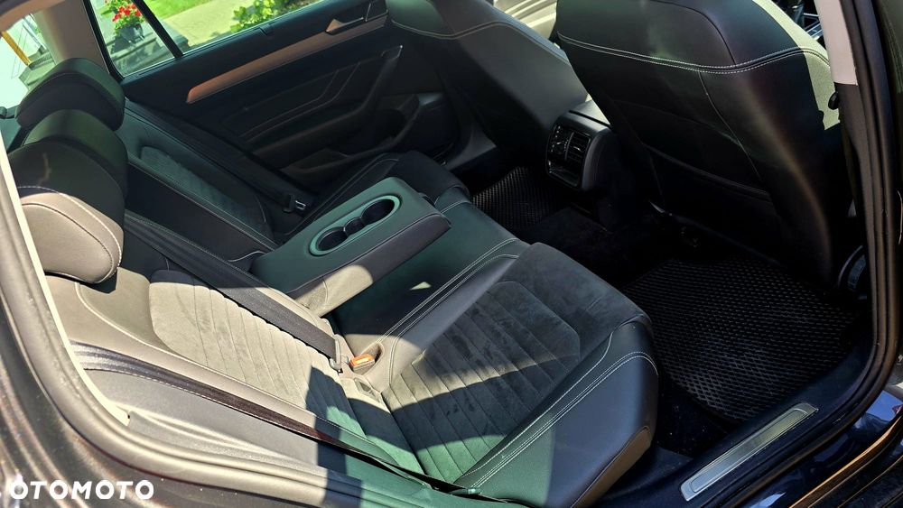 Volkswagen Passat 2.0 TDI Elegance DSG - 16