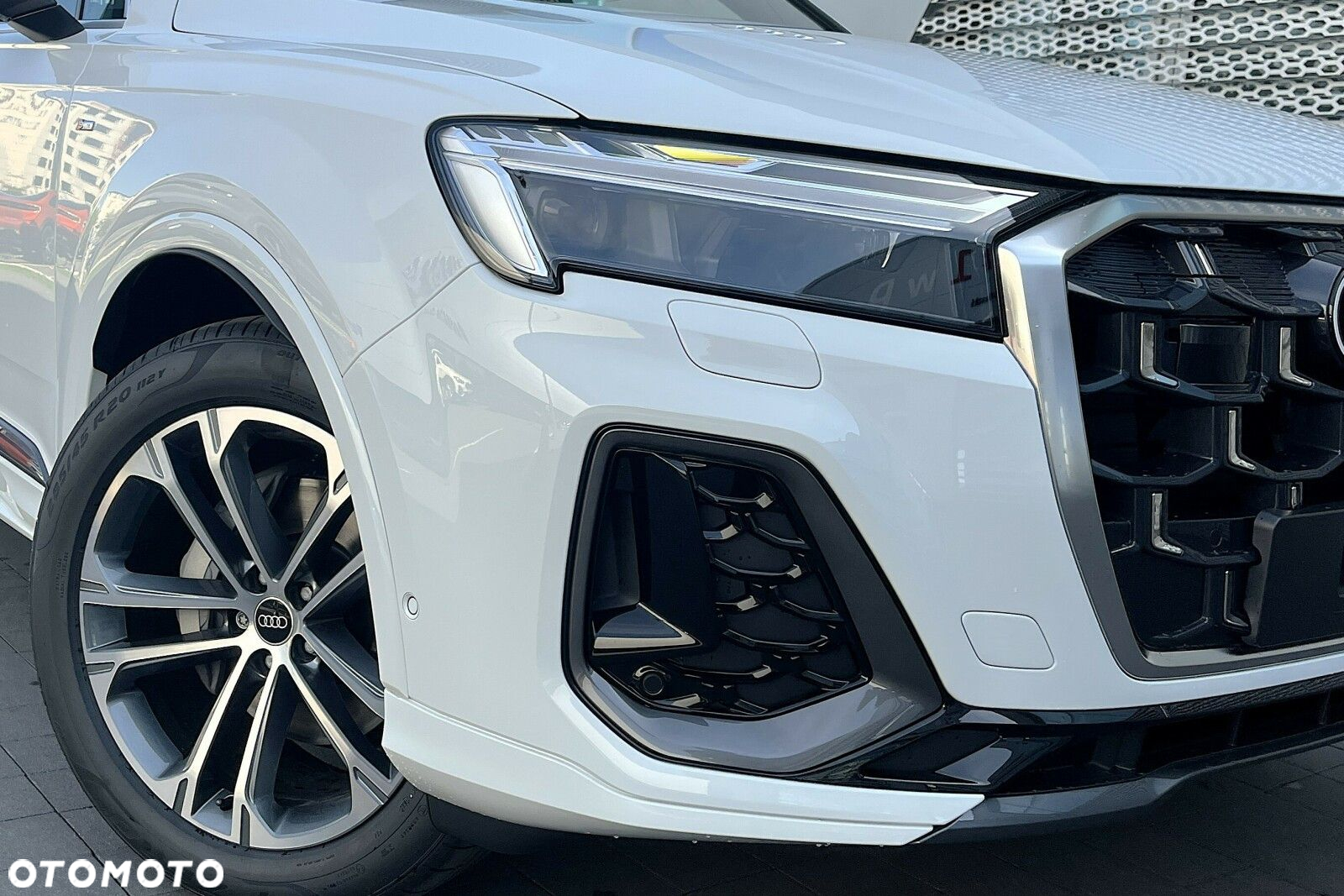 Audi Q7 - 8