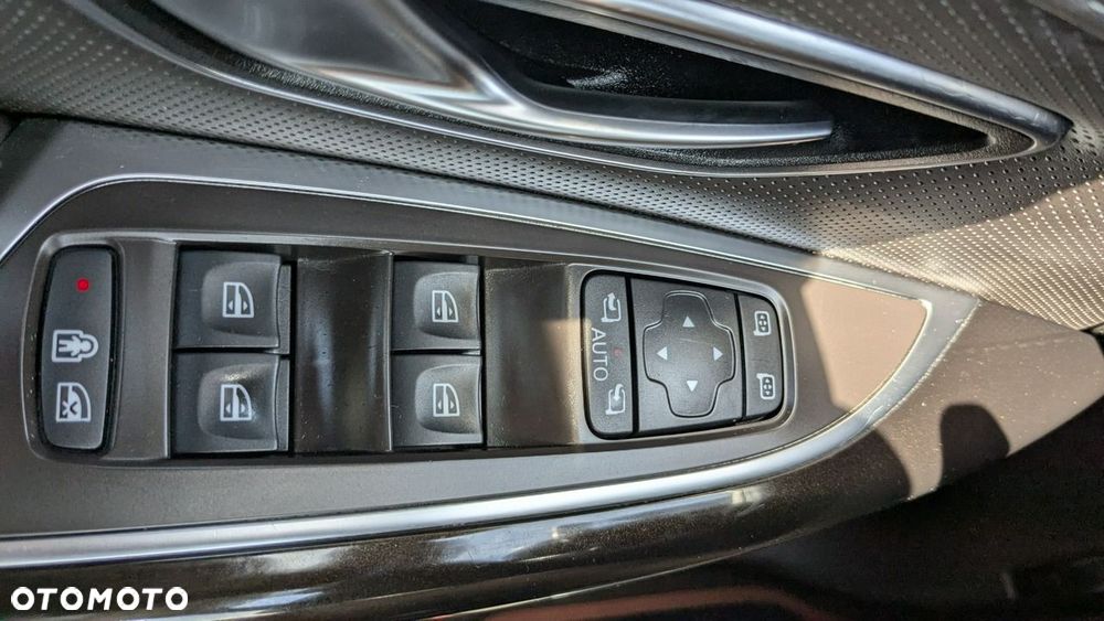 Renault Espace 1.6 dCi Energy Initiale Paris EDC 7os - 33