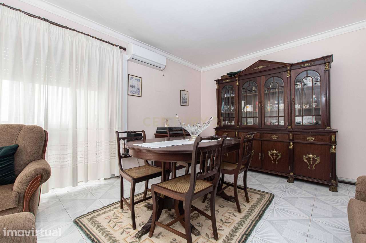 Apartamento T2 | Aveiras de Baixo-Azambuja - Grande imagem: 5/23