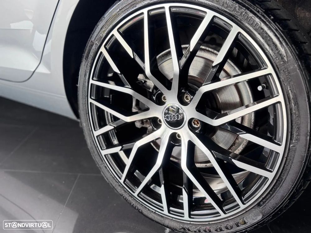Audi A4 Avant 2.0 TDI Business Line - 22