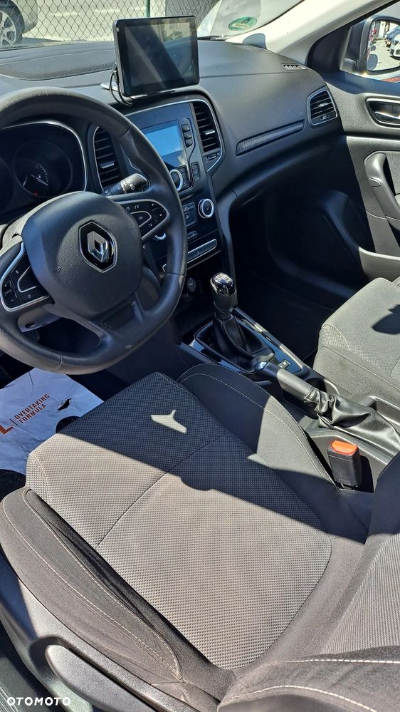 Renault Megane 1.2 Energy TCe Life - 17